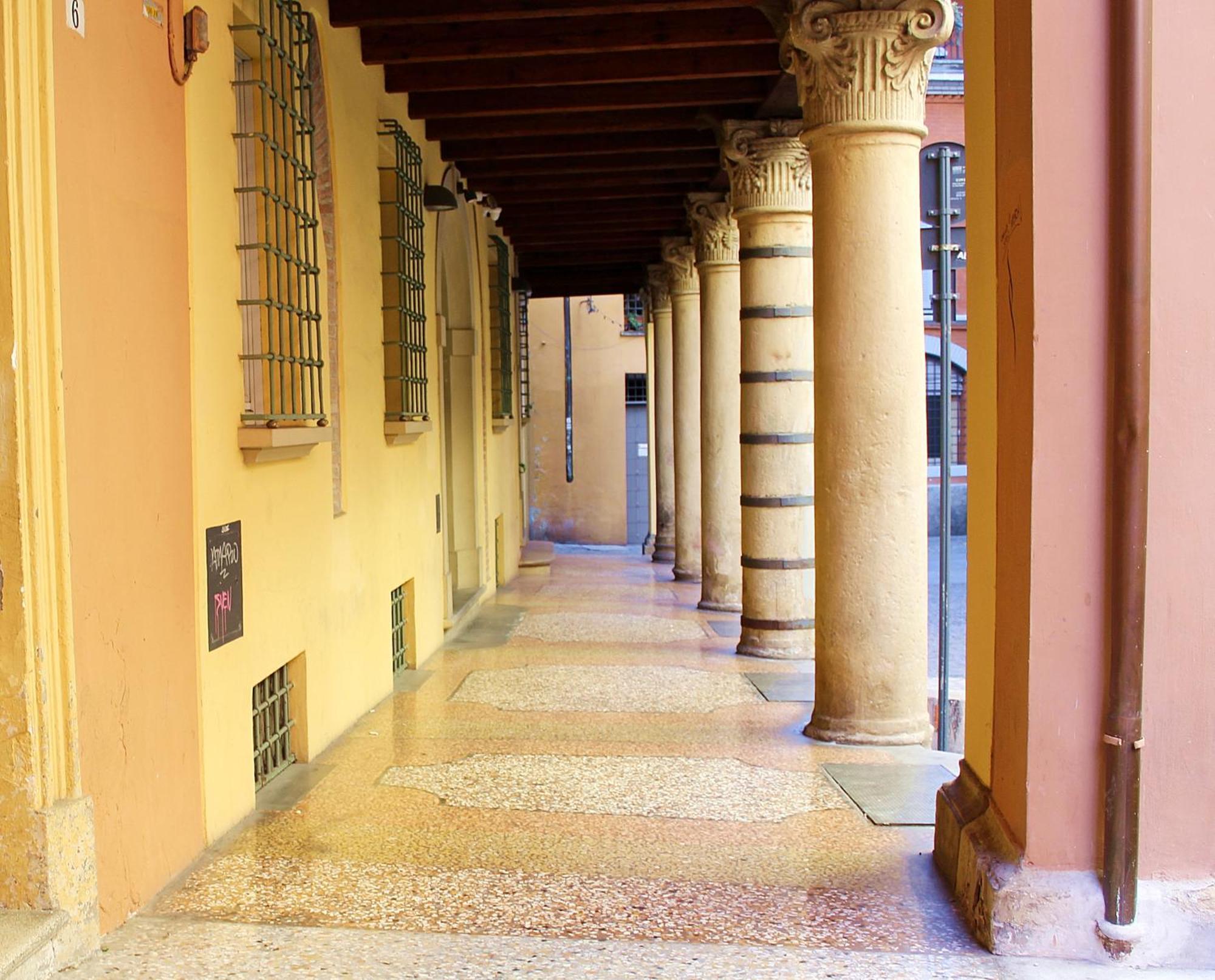 Appartamento Alle Due Torri Bolonia Exterior foto
