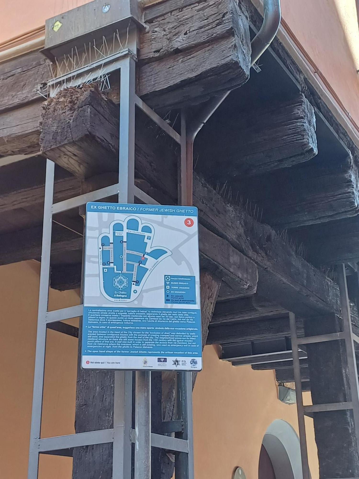 Appartamento Alle Due Torri Bolonia Exterior foto